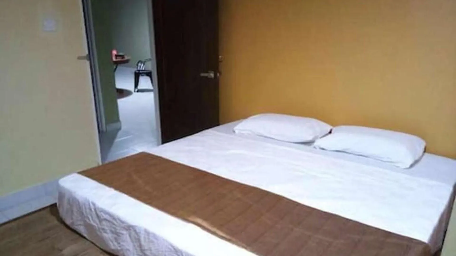 Aeon Tebrau Apartment Johor Bahru 3*,