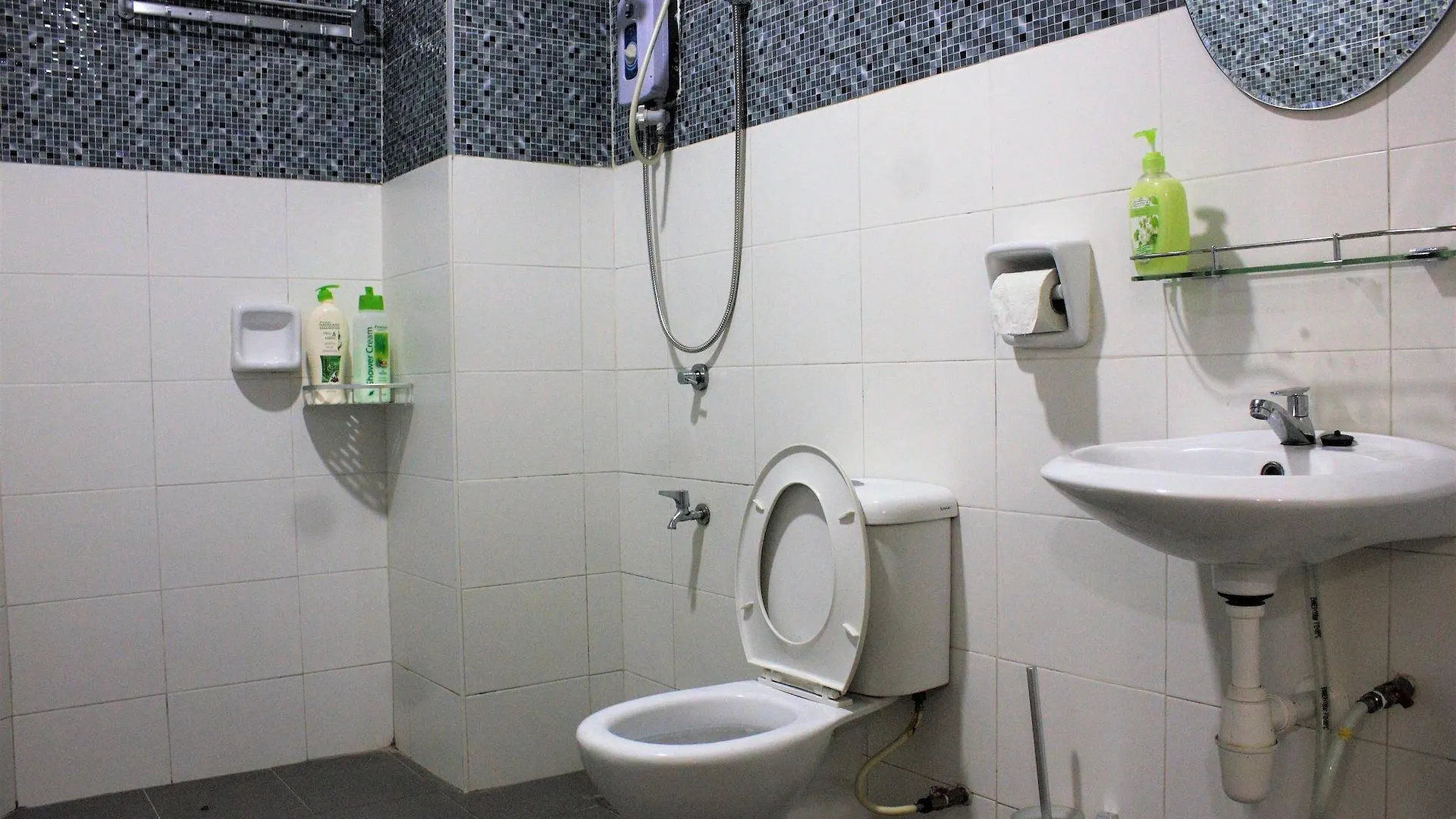 Aeon Tebrau Apartment Johor Bahru Hotel